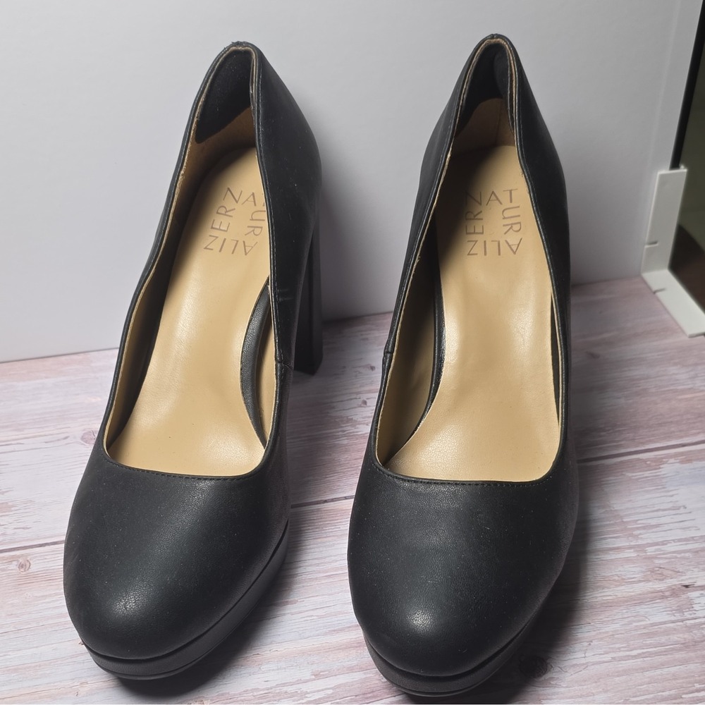 Naturalizer Women's Black Leather Platform Round Toe Block Heel Pumps - size 10